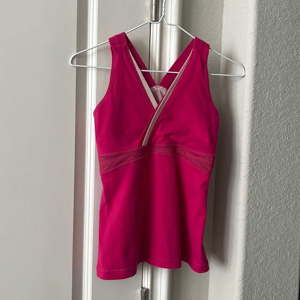 Lululemon tank top